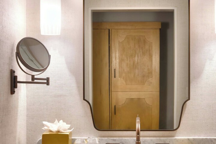 Room 42 of 79