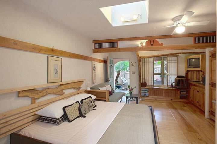 Room 42 of 83