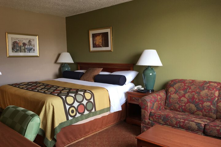 Room 28 of 50