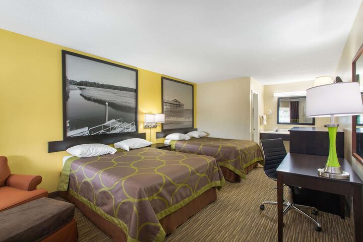 Room 14 of 24