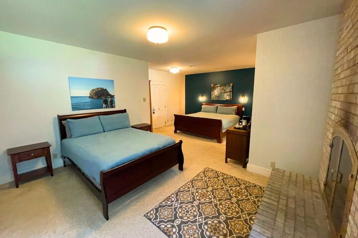 Room 73 of 121