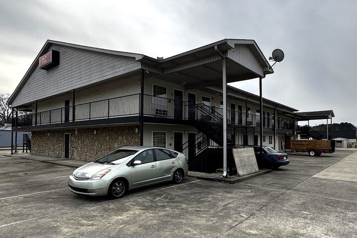General Bragg Inn & Suites Chickamauga