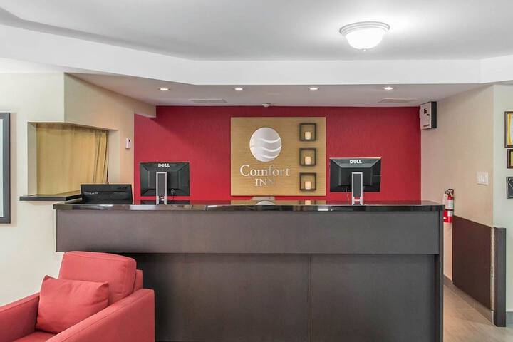 Hotel Interior 5 of 28