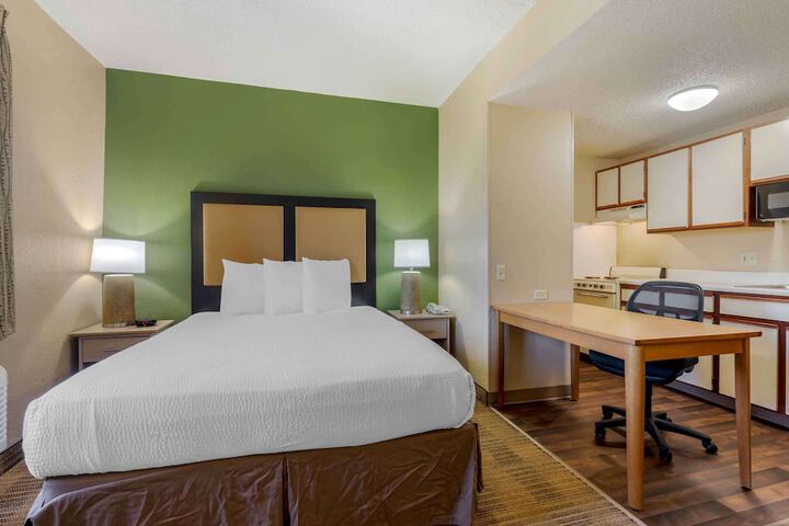 Room 19 of 32