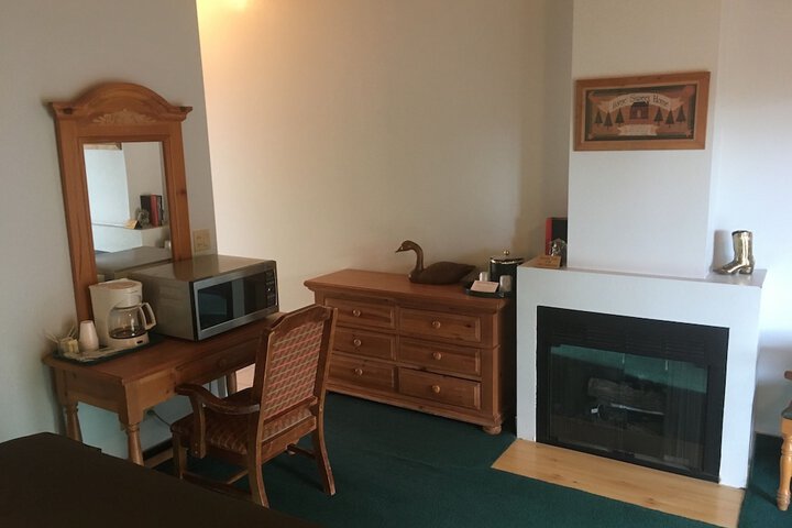 Room 33 of 92