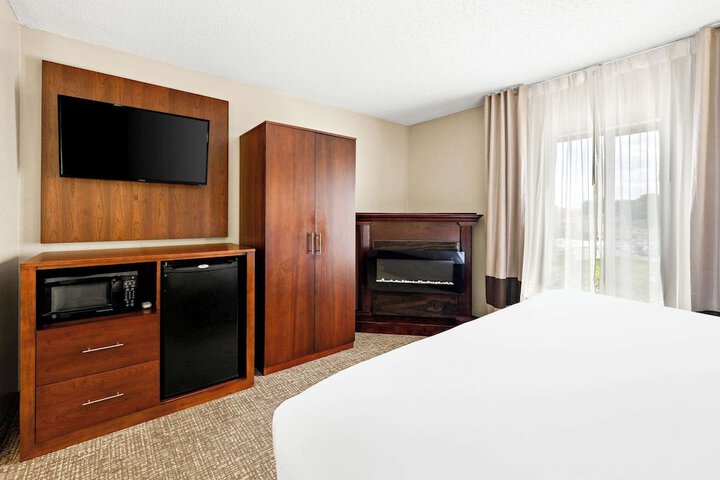 Room 27 of 58