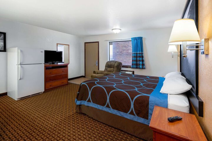 Room 16 of 23