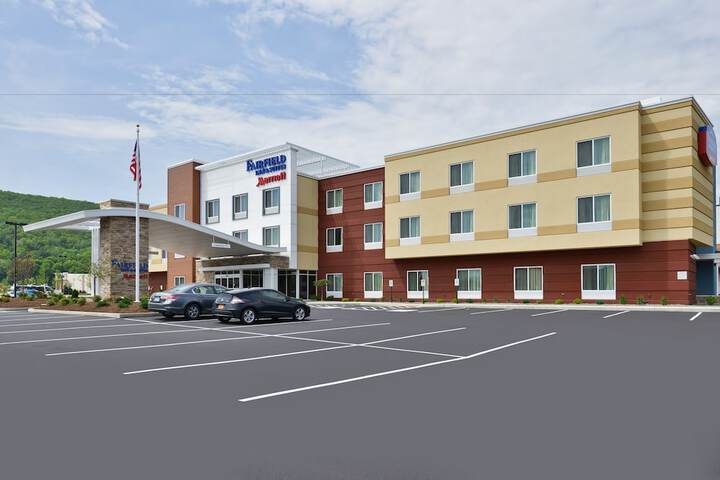 Hotel 2 of 50