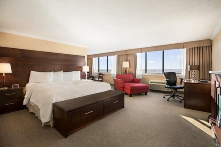 Room 11 of 20