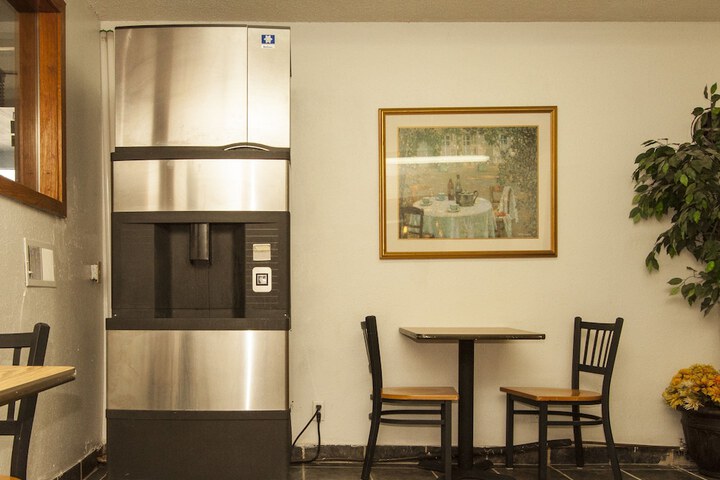 Oak Grove Inn