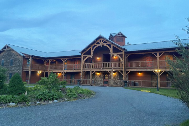 Hotel 3 of 38