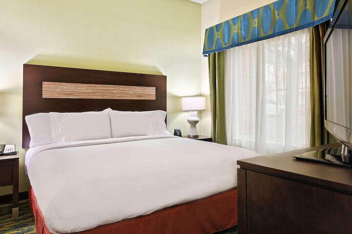Room 9 of 29