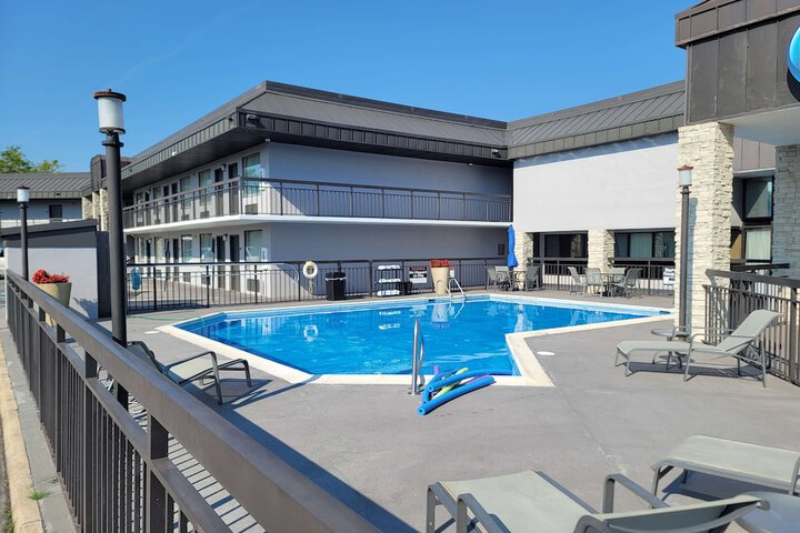 Pool 3 of 21