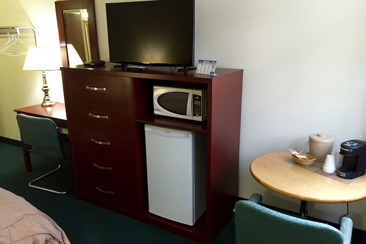 Room 43 of 48