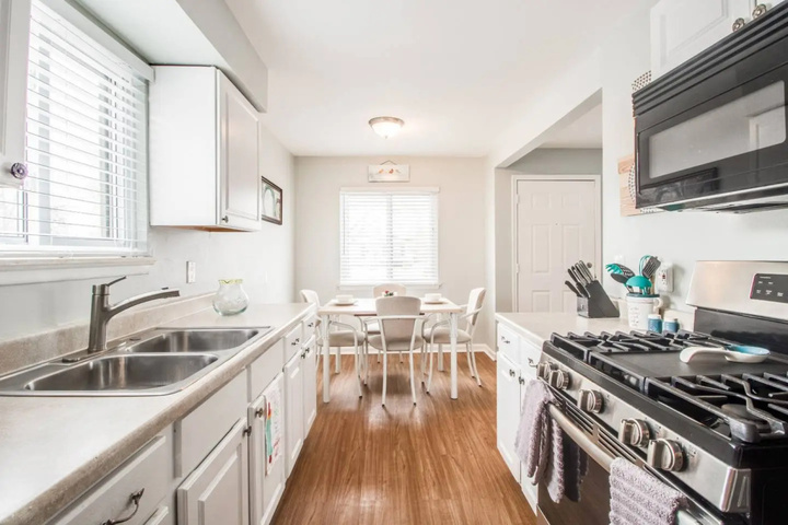 Beautiful Retreat Home Near Auburn Hills Waterford