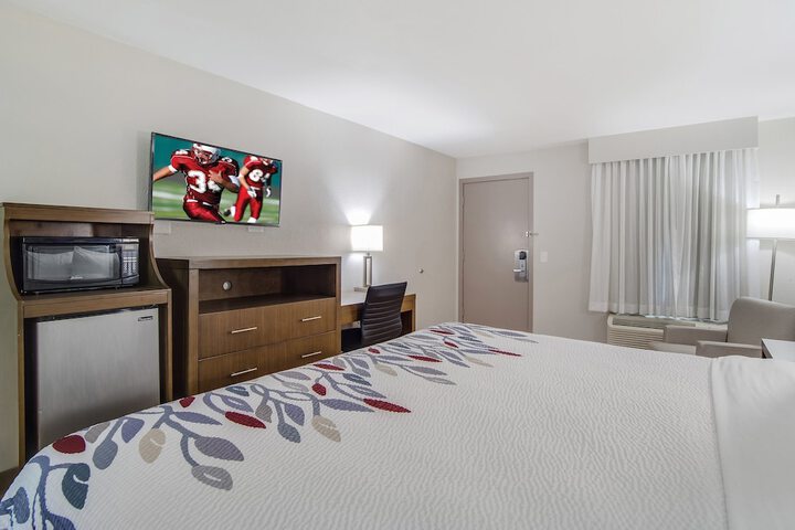 Room 30 of 33