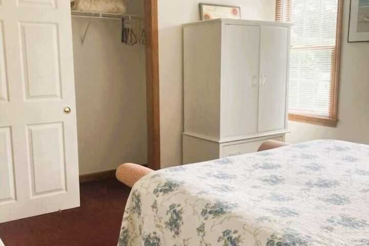 Room 277 of 468