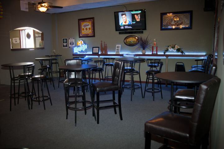 Lounge 40 of 41