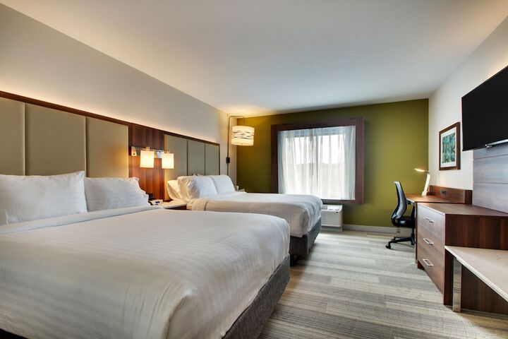 Room 11 of 31