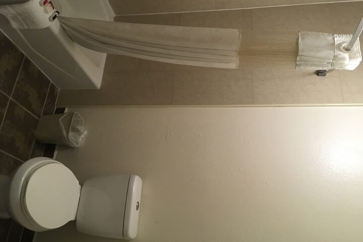 Room 34 of 39
