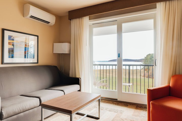 Belfast Harbor Inn