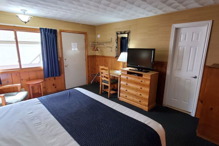 Room 57 of 145