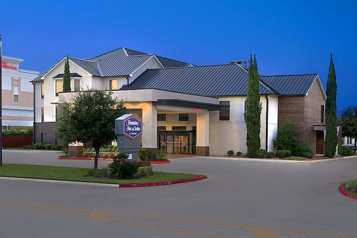 Hotel 4 of 50