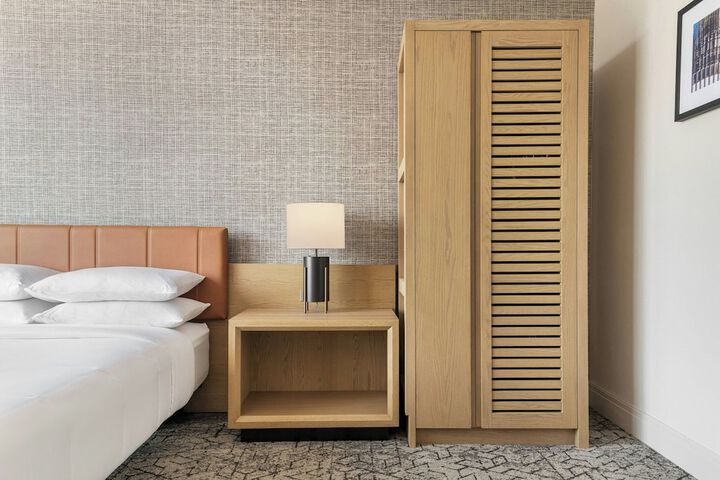 Sheraton Charlotte Hotel