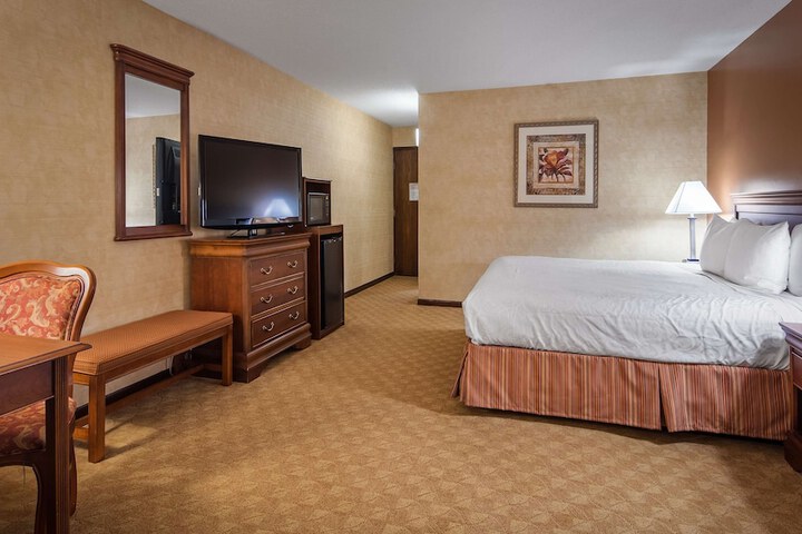 Room 17 of 27
