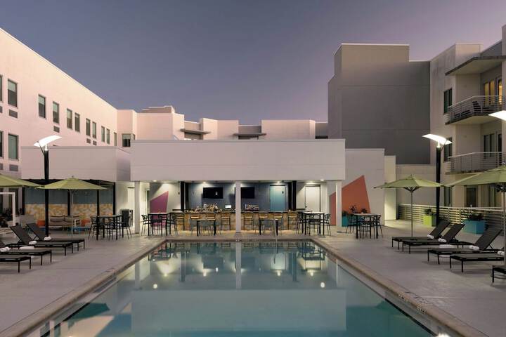 Pool 5 of 43