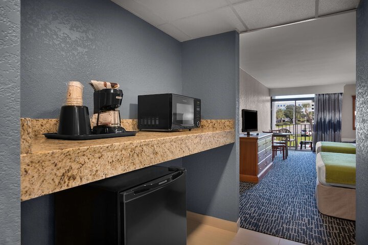 Dayton House Resort BW Signature Collection