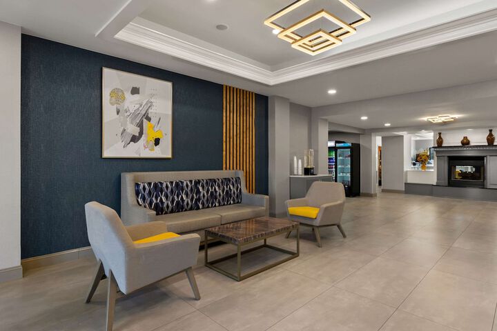 Hotel Interior 11 of 34