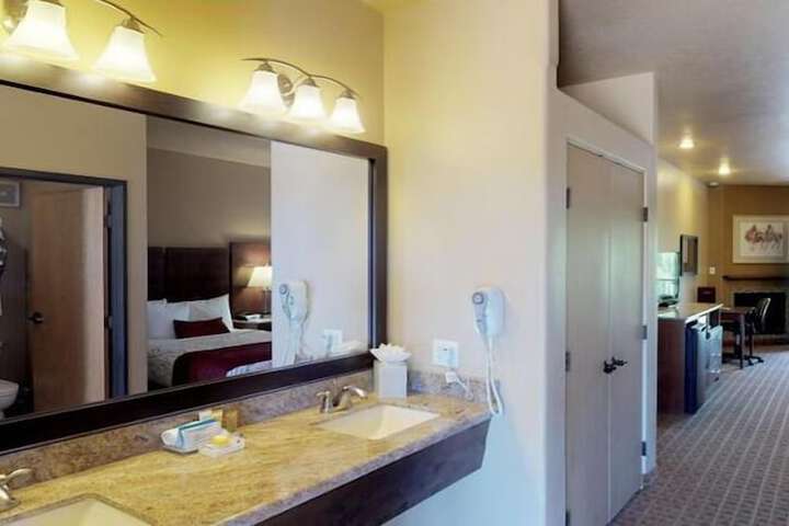 Room 18 of 53