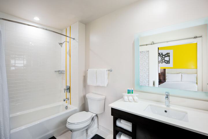 Room 12 of 23