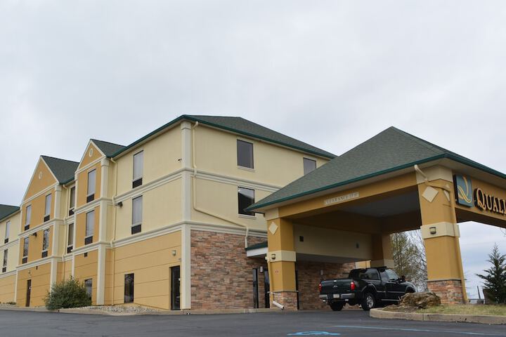 Hotel 5 of 25