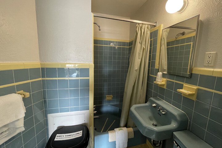 Room 19 of 56