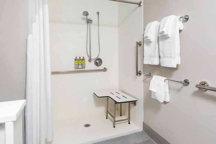 Holiday Inn Express & Suites Sanford- Lake Mary by IHG