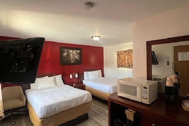 Room 15 of 44