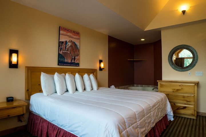 Room 140 of 242