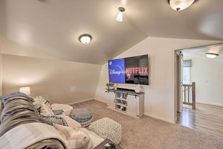 Family Home Near Kings & Sequoia National Parks!