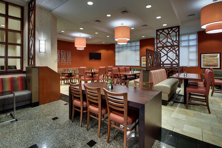 Dining 57 of 83