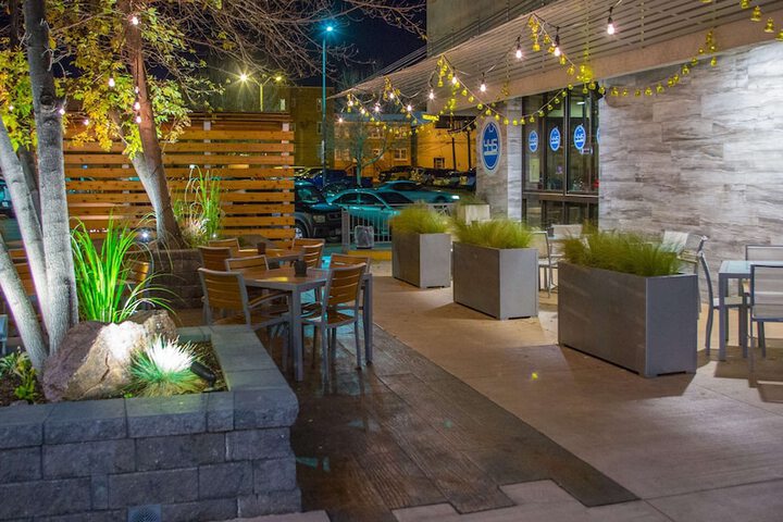 The Rushmore Hotel & Suites BW Premier Collection