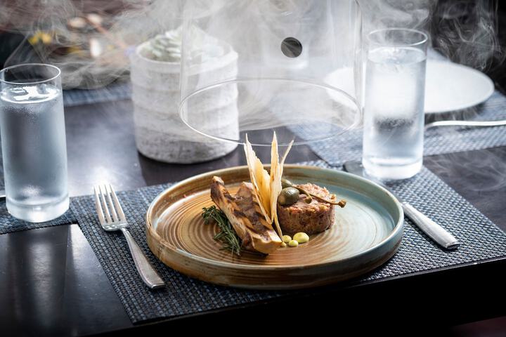 Dining 68 of 81
