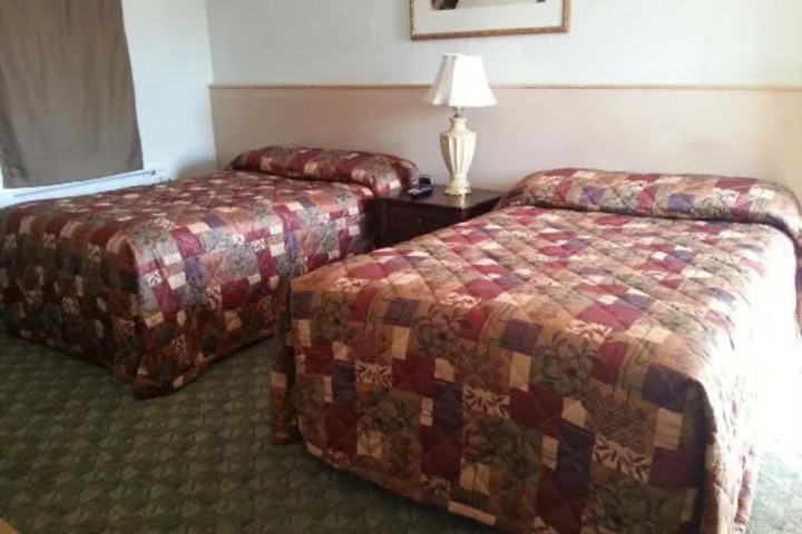 EAGLE FORD MOTEL