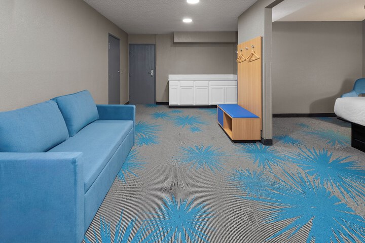 Days Inn by Wyndham Waukegan