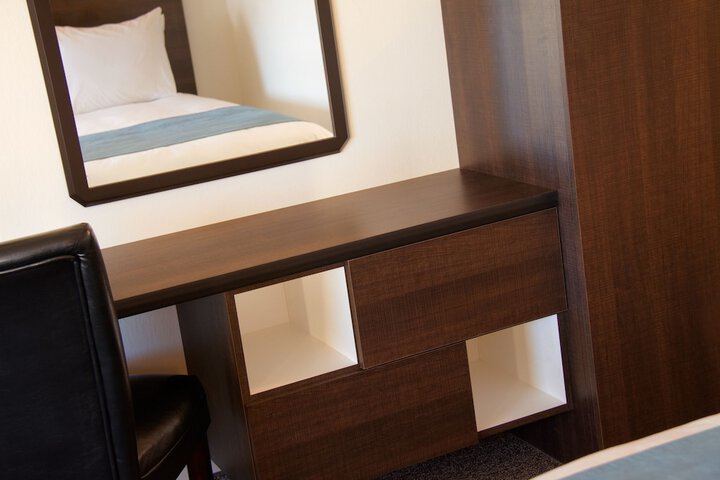 Room 42 of 61