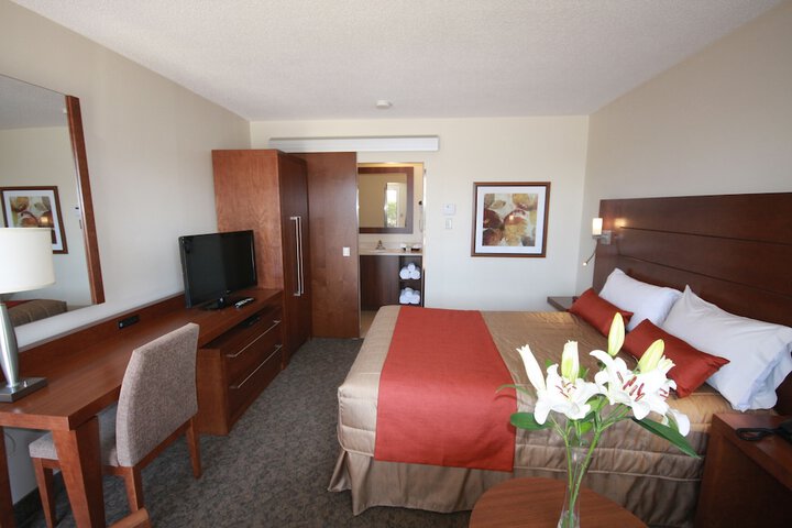 Room 28 of 34