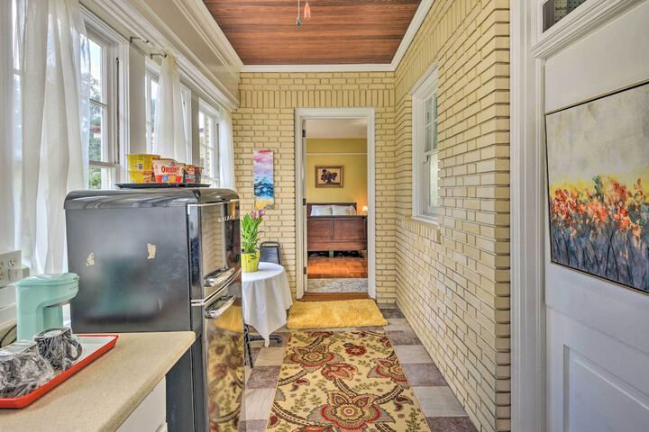 Historic Crescent City Studio - Lakefront w / Dock!