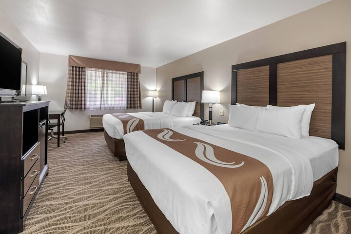 Quality Inn & Suites South Fork - Wolf Creek