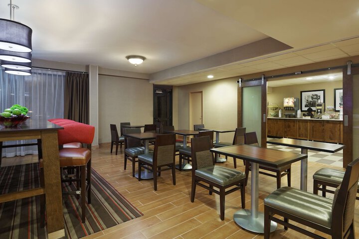 Hotel Interior 9 of 31